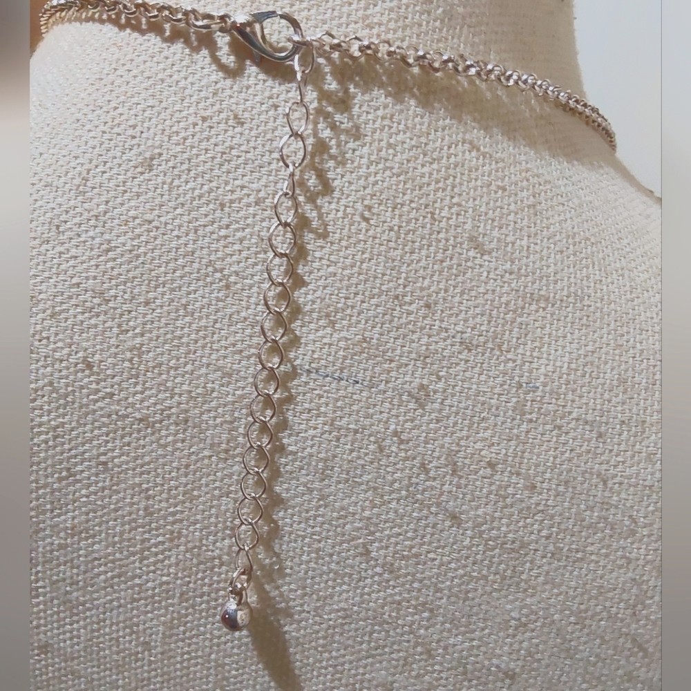 🌺 Vintage Silver-Toned Double Rings on Chain - Picture 2 of 5